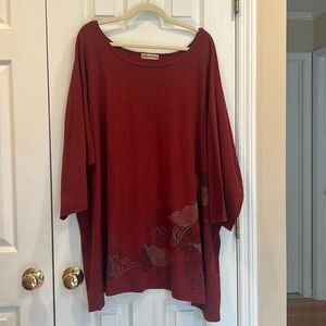 Blue Fish Foral Design Top